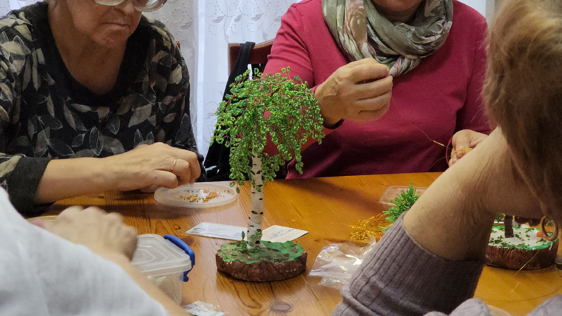 бисероплетение, Осень, Лобня, активное долголетие,