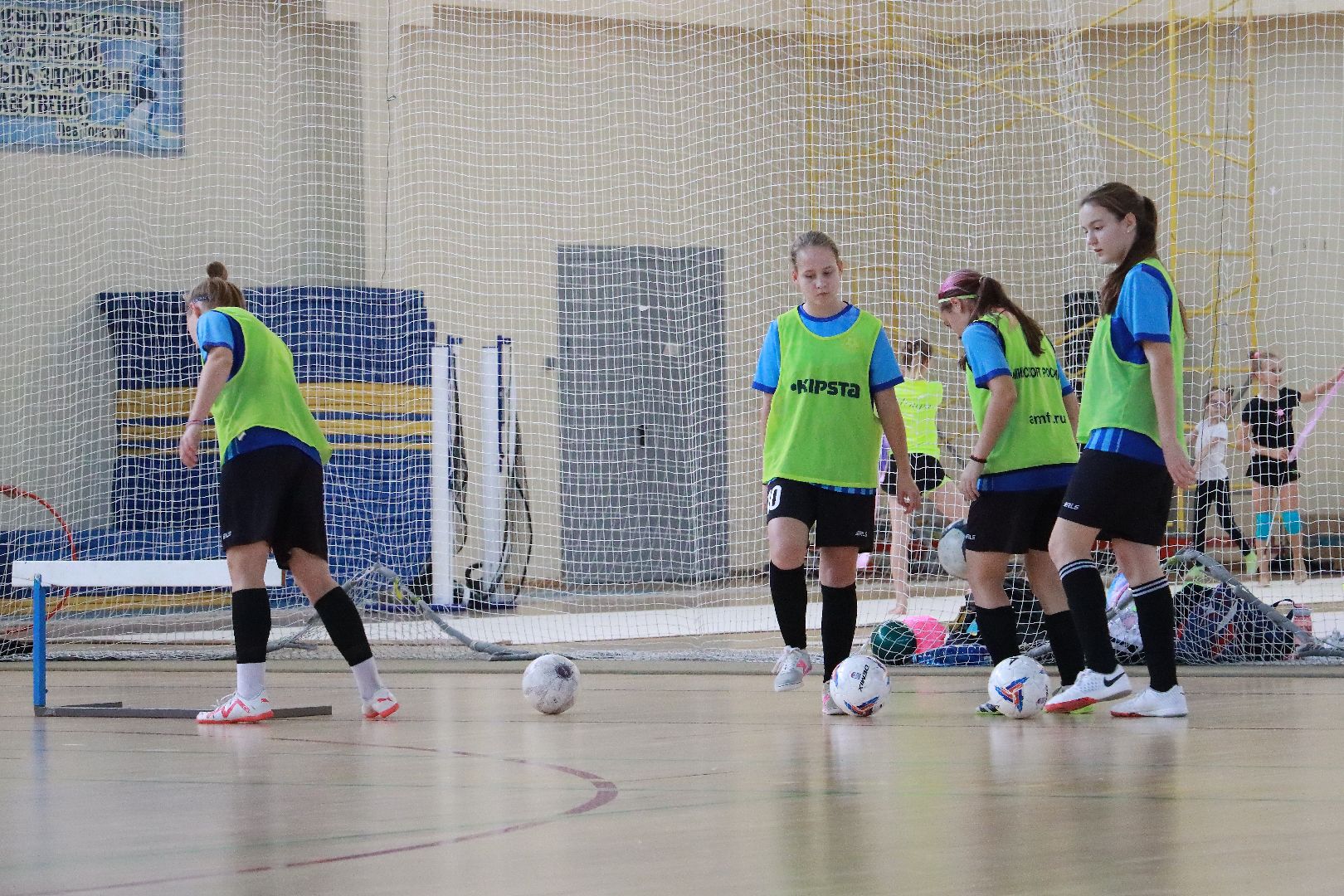 спорт, женский футбол, первенство московской области, тренер,