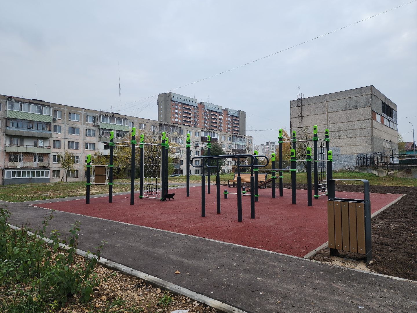 серпухов, подмосковье, комплексное благоустройство двора, воркаут-площадка,