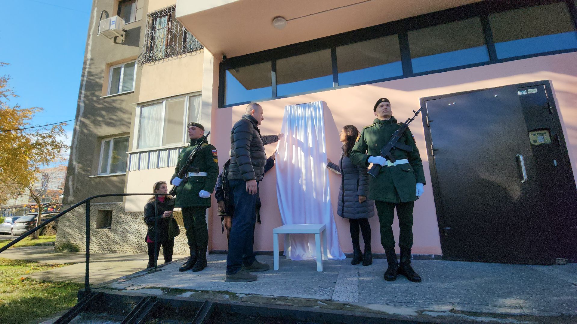 серпухов, сво, мемориальная доска, ивановские дворики, улица юбилейная,