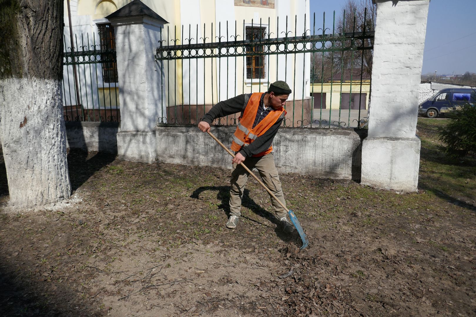 Подольск, благоустройство, скамейки, коммунальные службы
