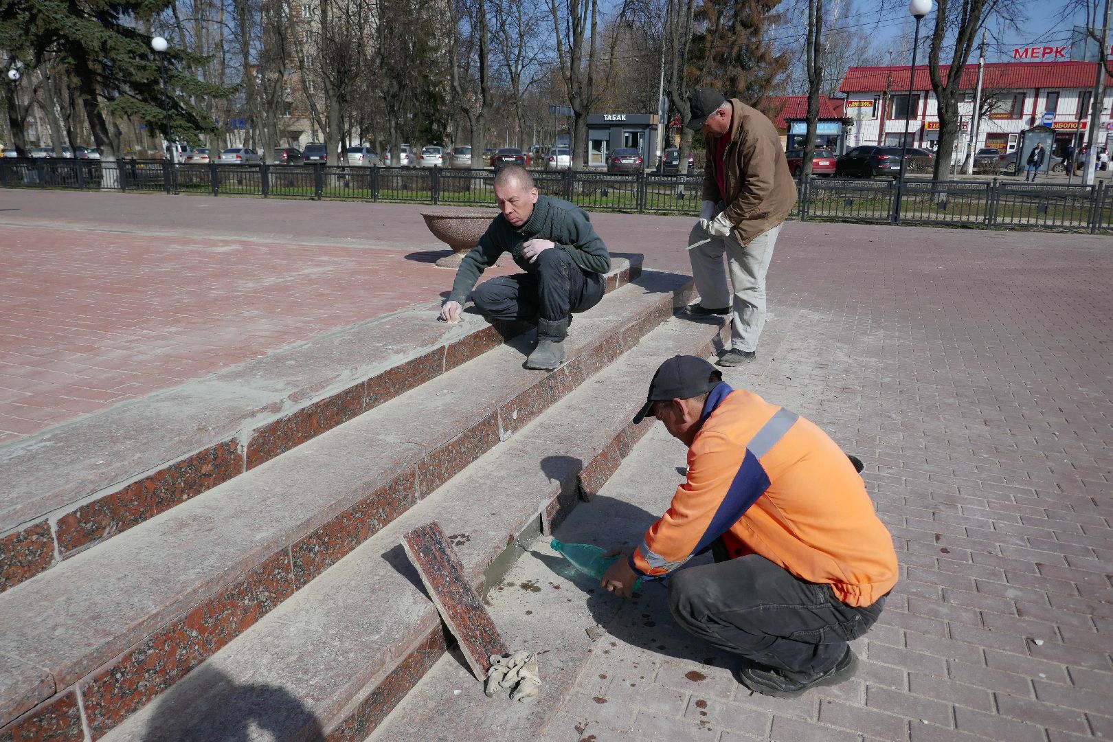 Подольск, мемориал, благоустройство, субботник