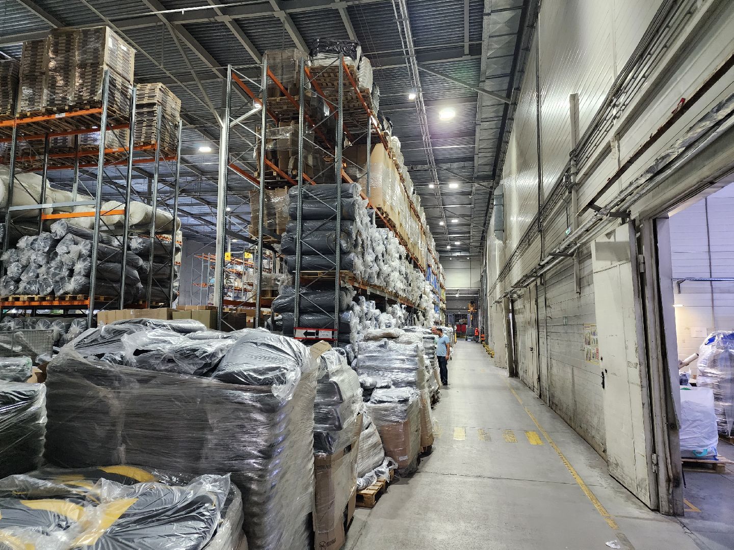 Чехов, фабрика Бюрократ, производство офисных кресел, компьютерные кресла, стулья, мебель, развитие производства,