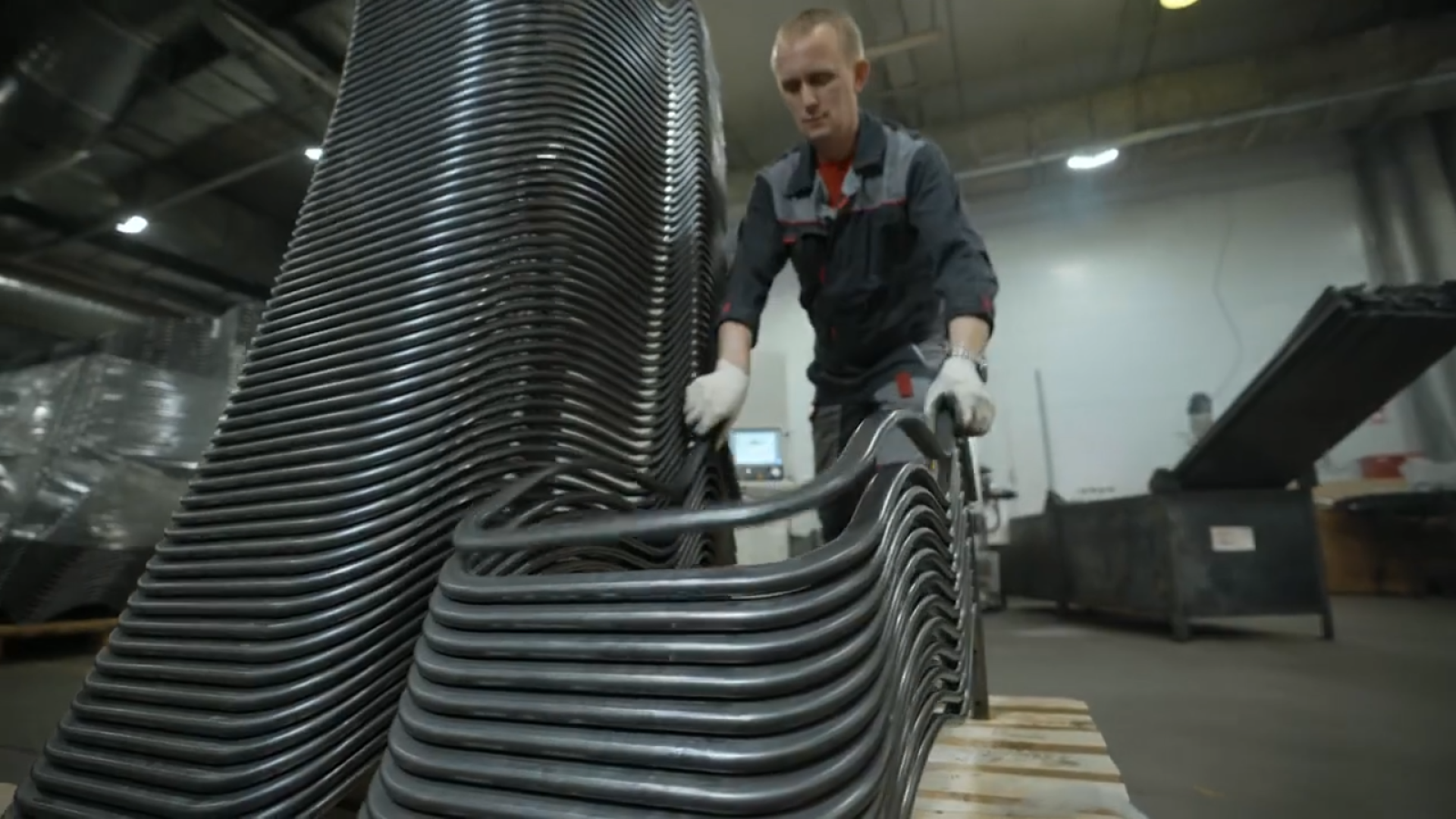 Чехов, фабрика Бюрократ, производство офисных кресел, компьютерные кресла, стулья, мебель, развитие производства,