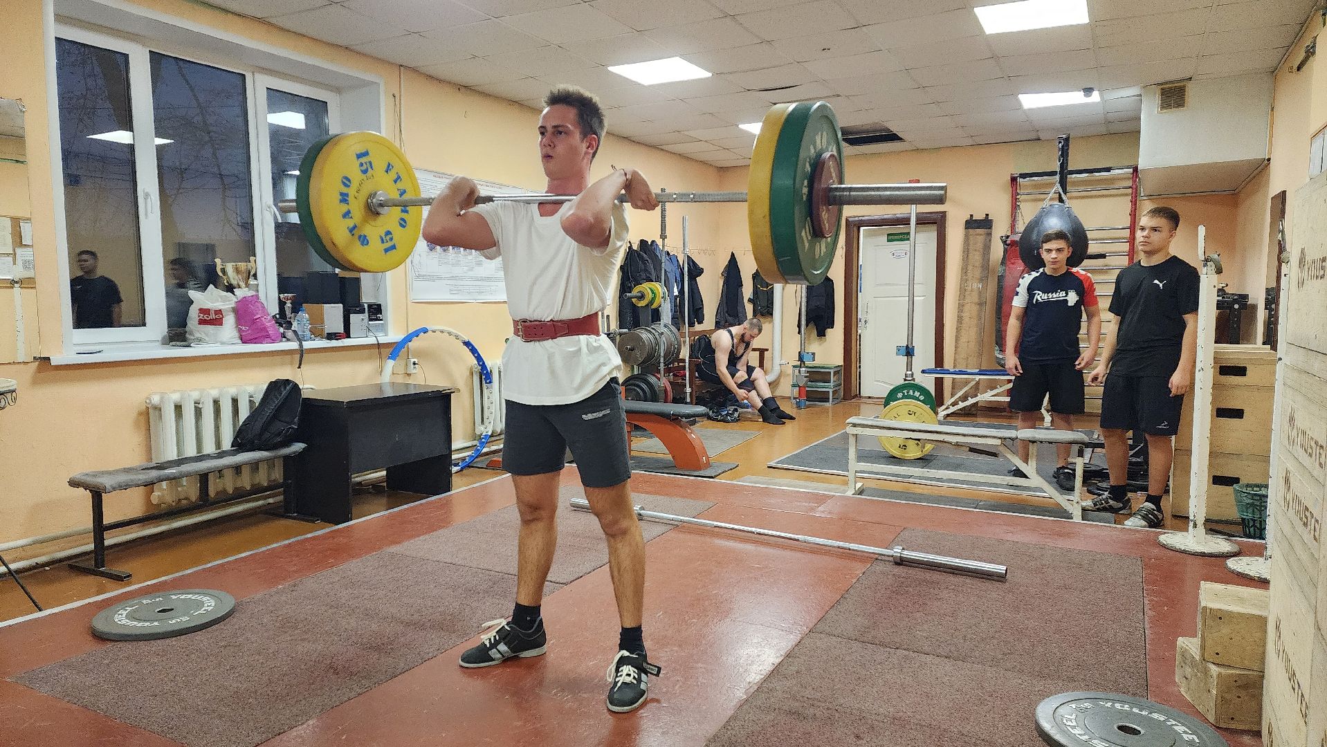 тренер, тяжелая атлетика, пауэрлифтинг,