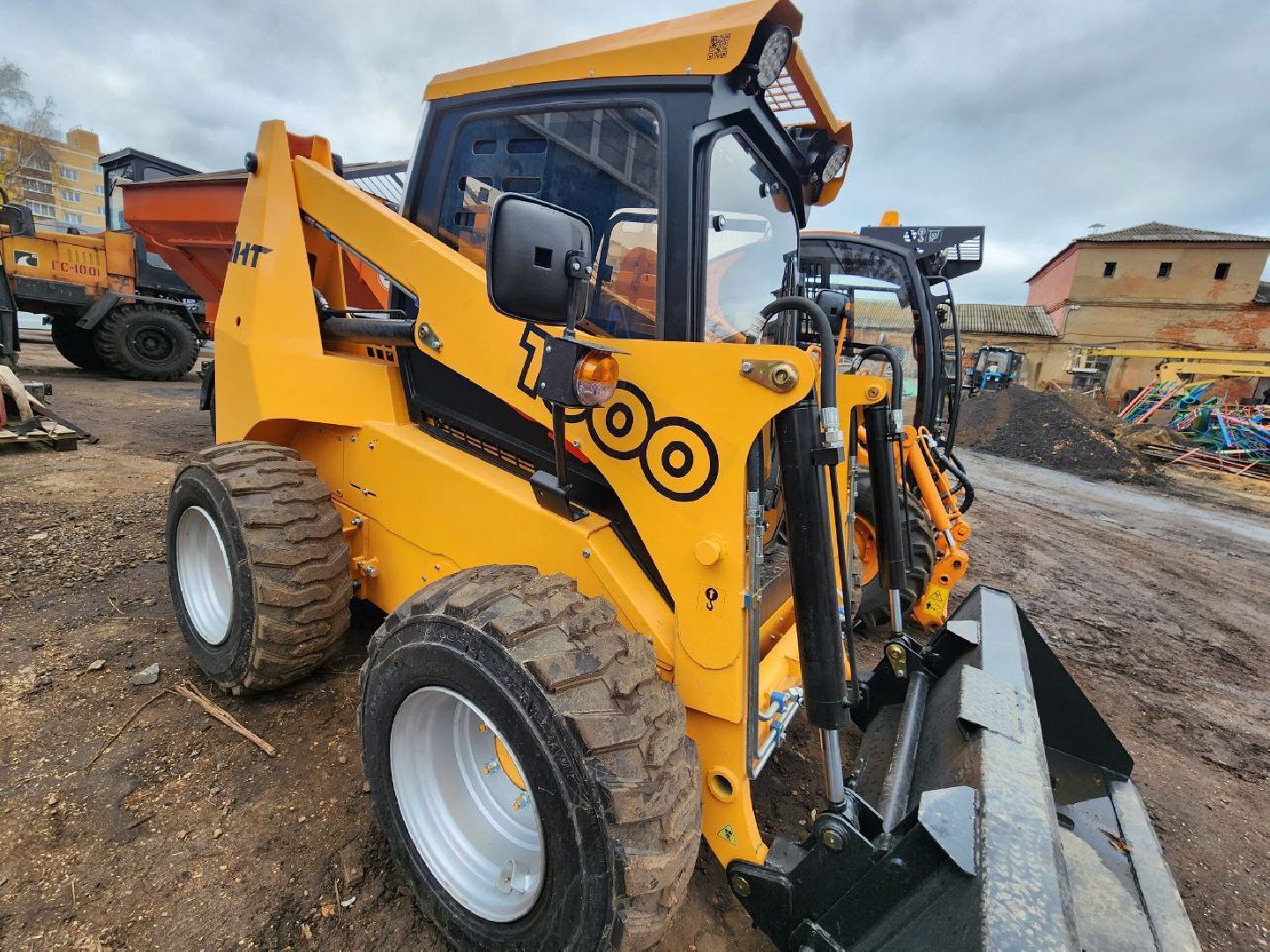 можайск, можайский городской округ, подмосковье, уборка снега, новая техника, губернатор мо, обновления парка техники, трактор, зима, содержание дорог,