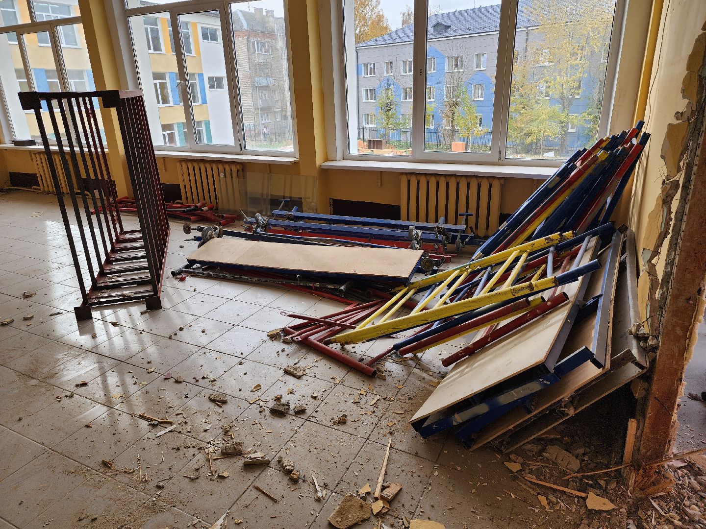 серпухов, ремонт школы, улица советская, образование, демонтаж,