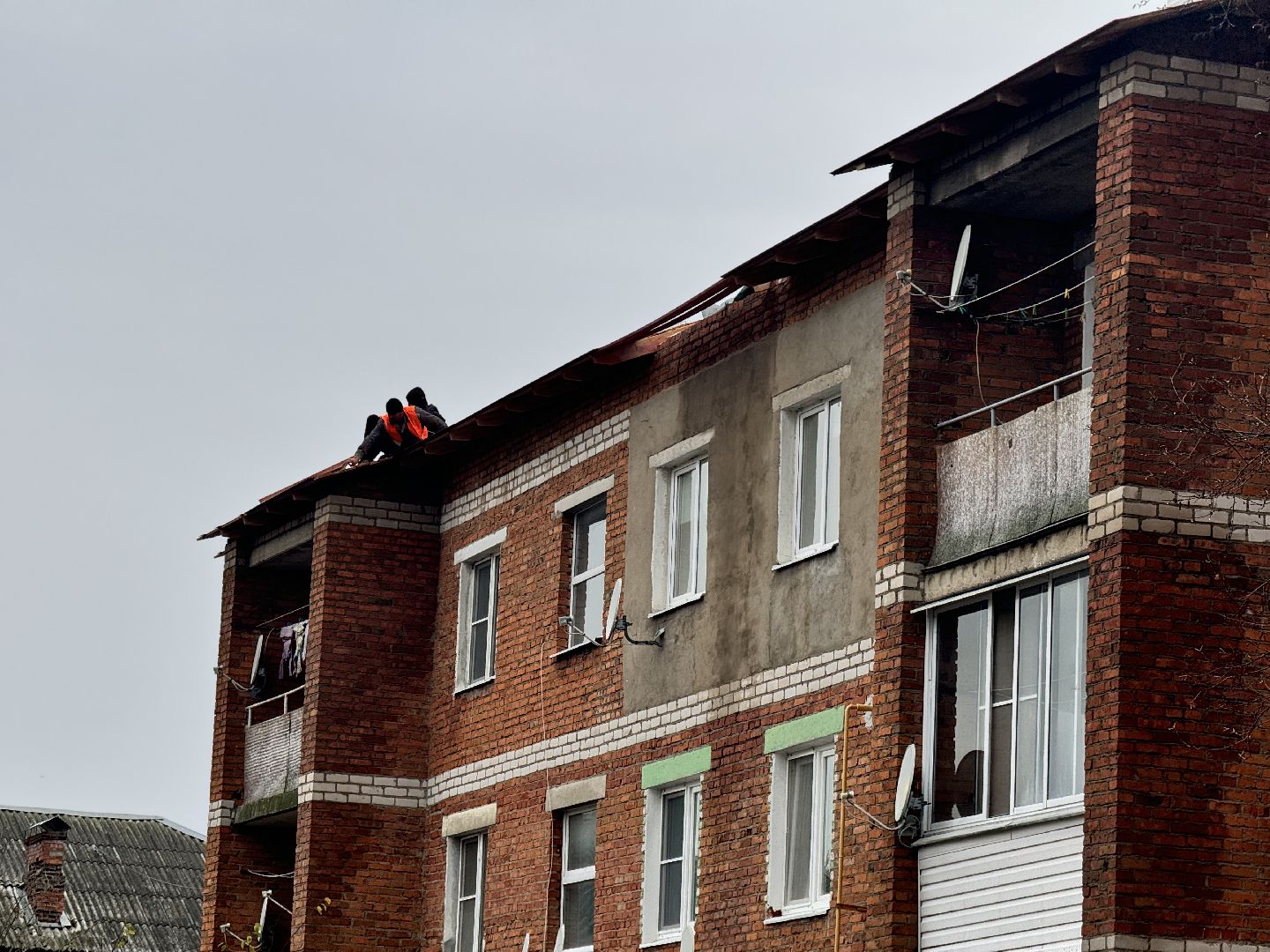 шаховская, ремонт кровли, ремонт отмостки,