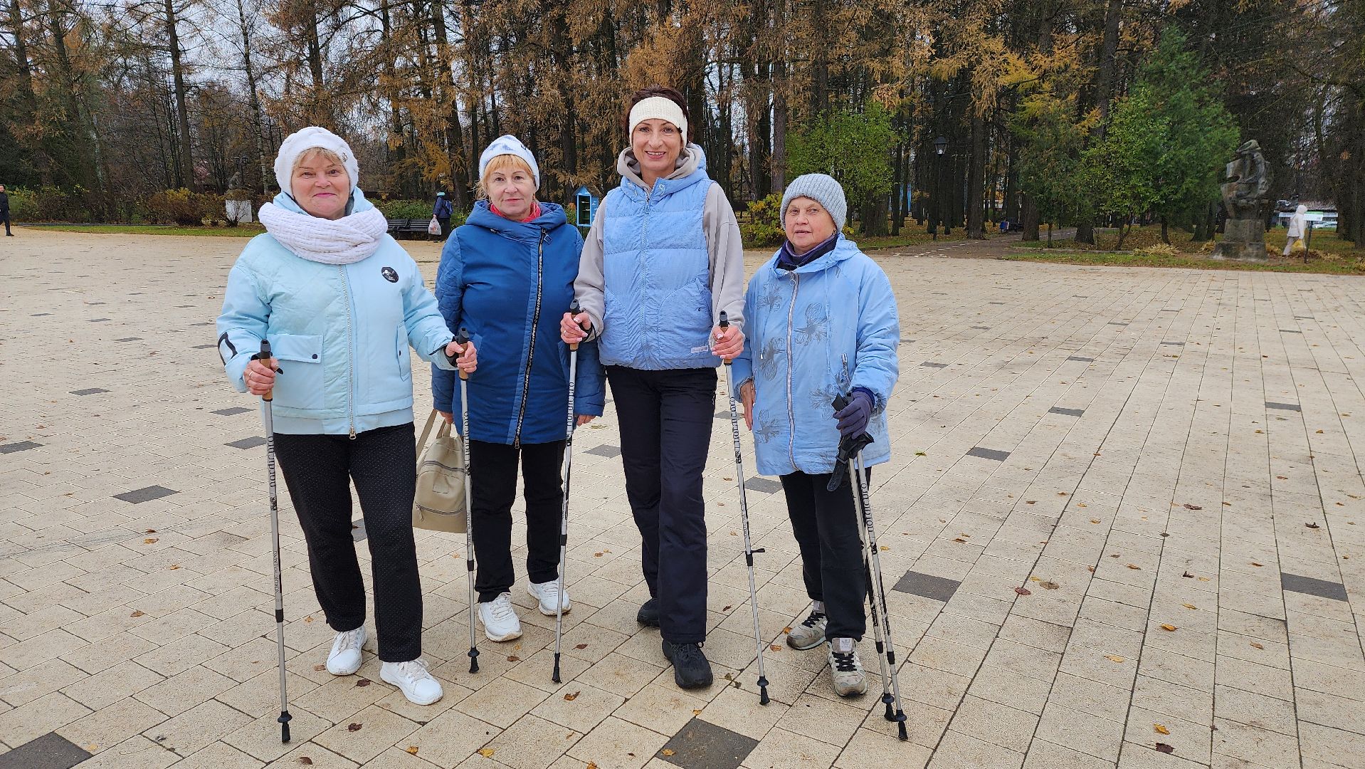 Солнечногорск, активное долголетие, фоновая ходьба, марафон человек идущий,