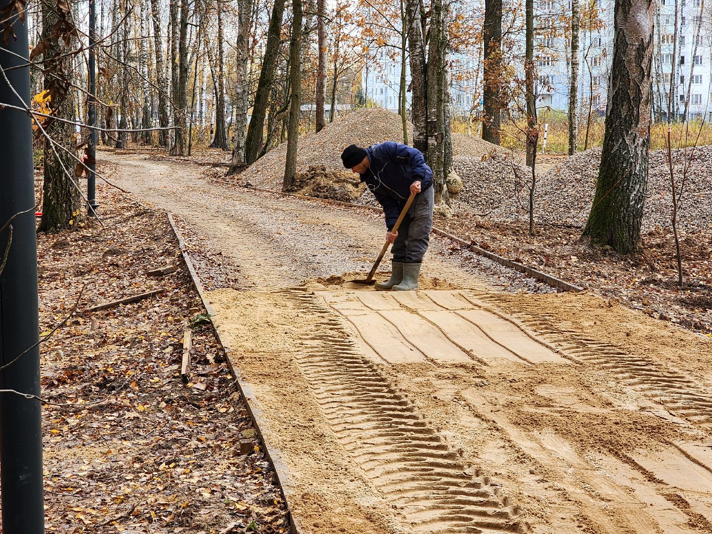 Чехов, микрорайон Губернский, лесопарк, лесопарковая зона отдыха, строительство, благоустройство, пешеходные дорожки, тропинки, велосипедные дорожки,