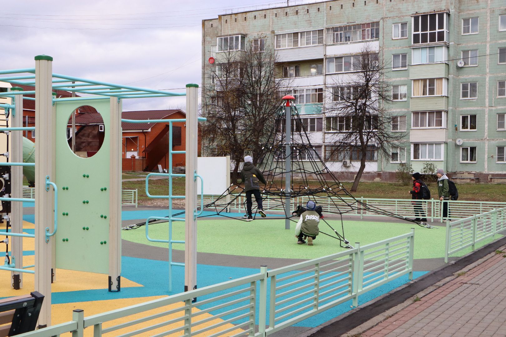 ДИП, Серебряные Пруды, благоустройство, детска игровая площадка, вертикалки,