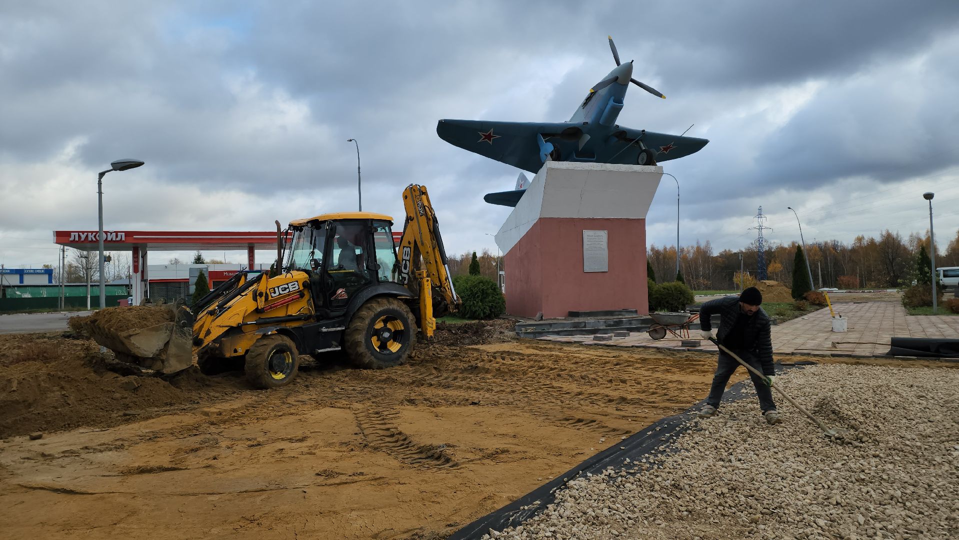 кашира, благоустройство, каширский школьник, памятник вов,