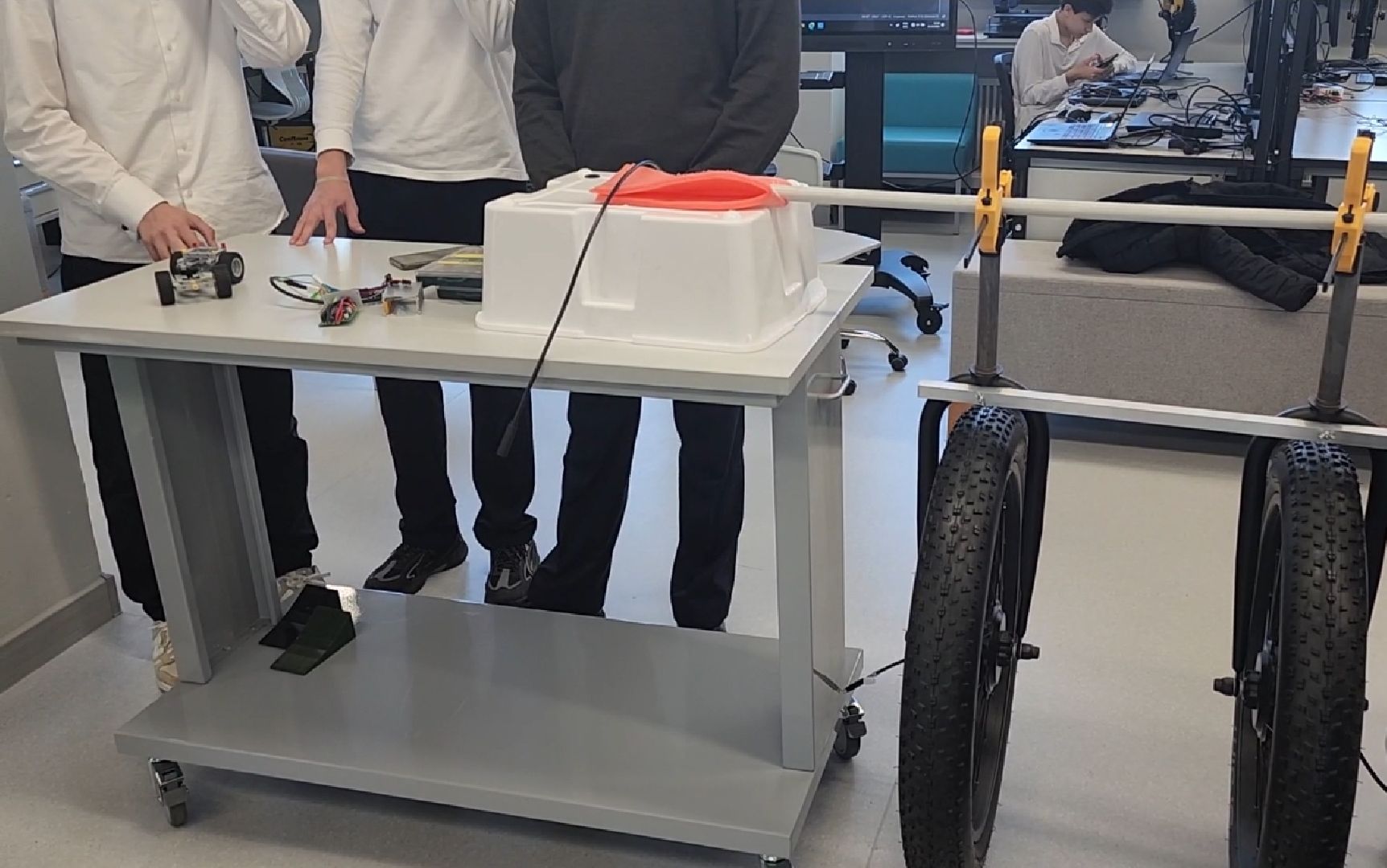 долгопрудный, физтех-лицей, технопарк физтех-лицея, детские лаборатории, марсоход, квадрокоптер, дроны,