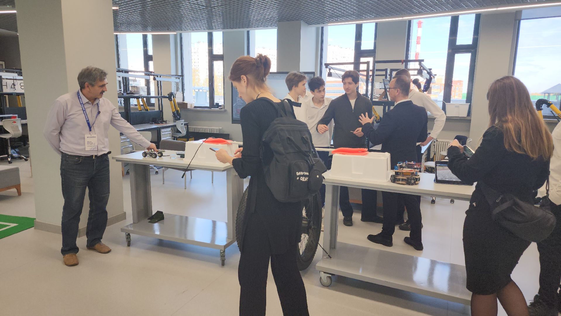 долгопрудный, физтех-лицей, технопарк физтех-лицея, детские лаборатории, марсоход, квадрокоптер, дроны,