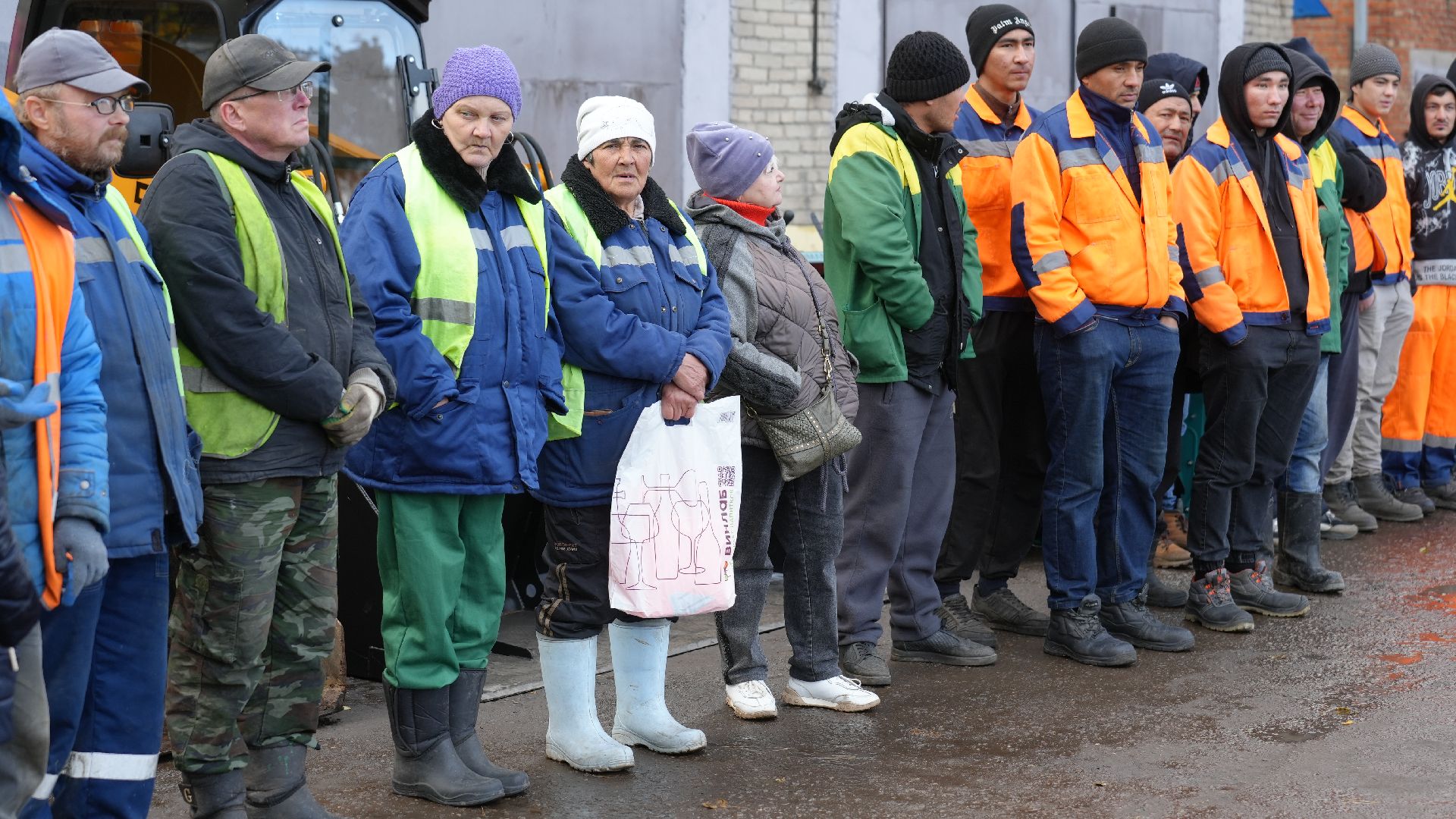 коммунальная техника, подготовка к зиме, вертикалка,