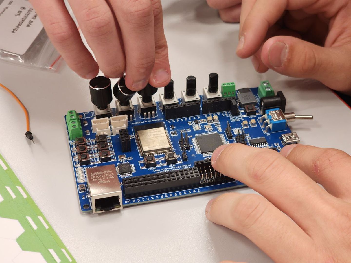 можайск, можайский городской округ, подмосковье, образование, образование в подмосковье, образование в можайске,точка роста, нацпроект, современная школа, образовательный центр, дети, школьники, гимназия 4,