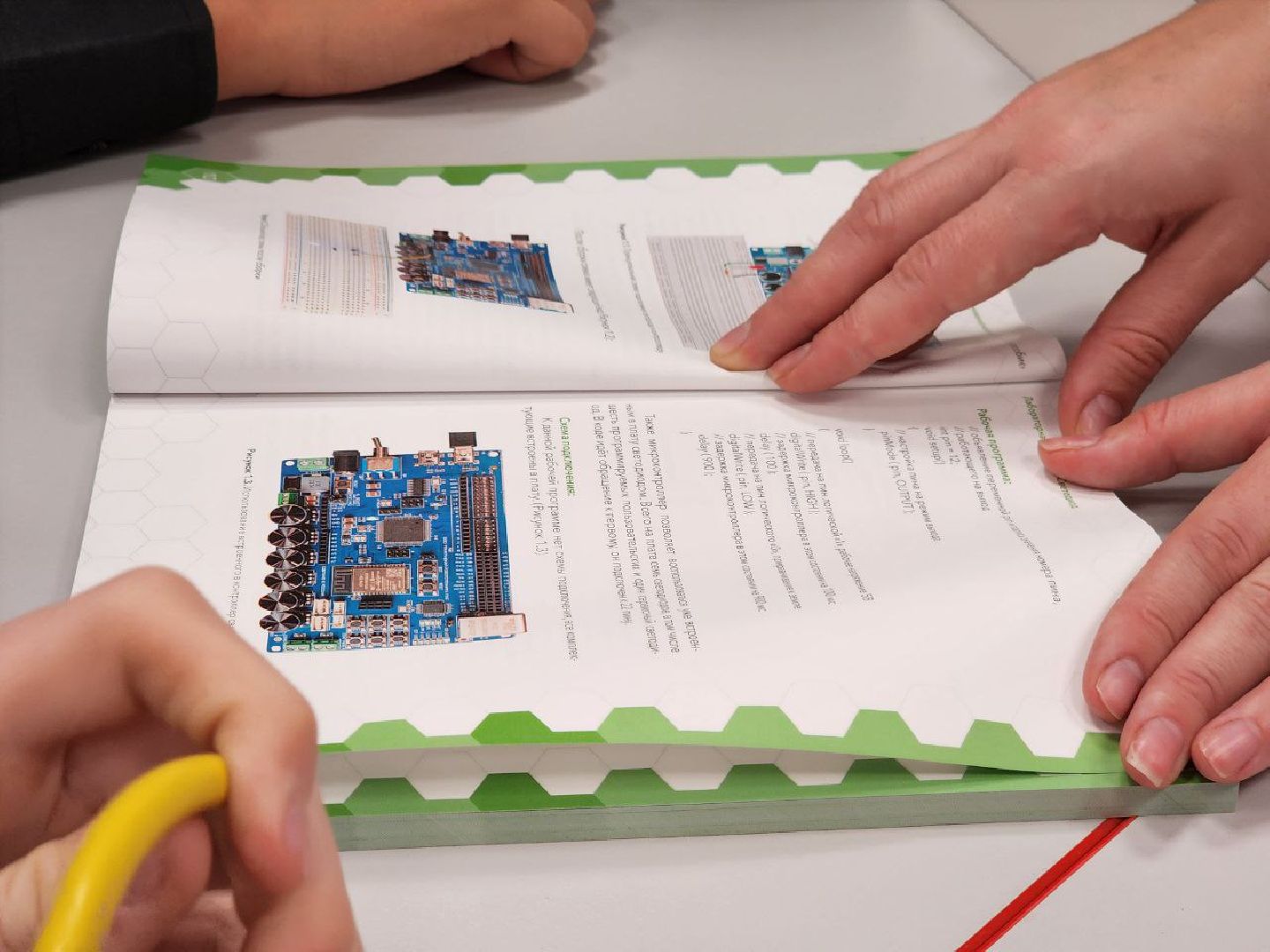 можайск, можайский городской округ, подмосковье, образование, образование в подмосковье, образование в можайске,точка роста, нацпроект, современная школа, образовательный центр, дети, школьники, гимназия 4,