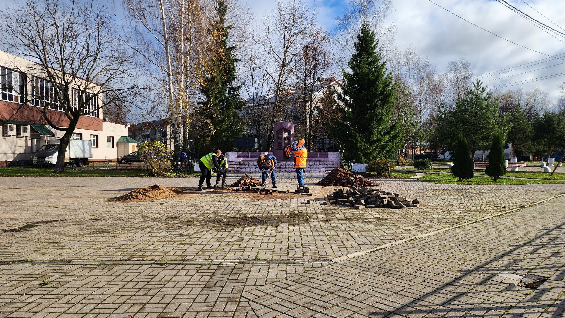 ремонт тротуара, благоустройство, брусчатка,