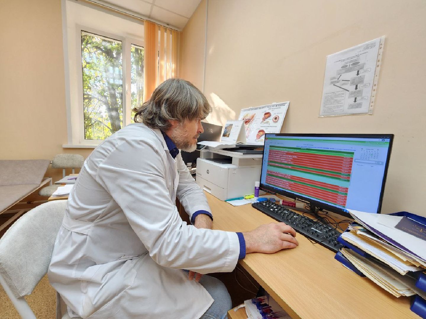 можайск, можайский городской округ, подмосковье, здравоохранение московской области, медицина, новый врач, новые кадры, можайская больница, уролог, пациенты, лечение пациентов,