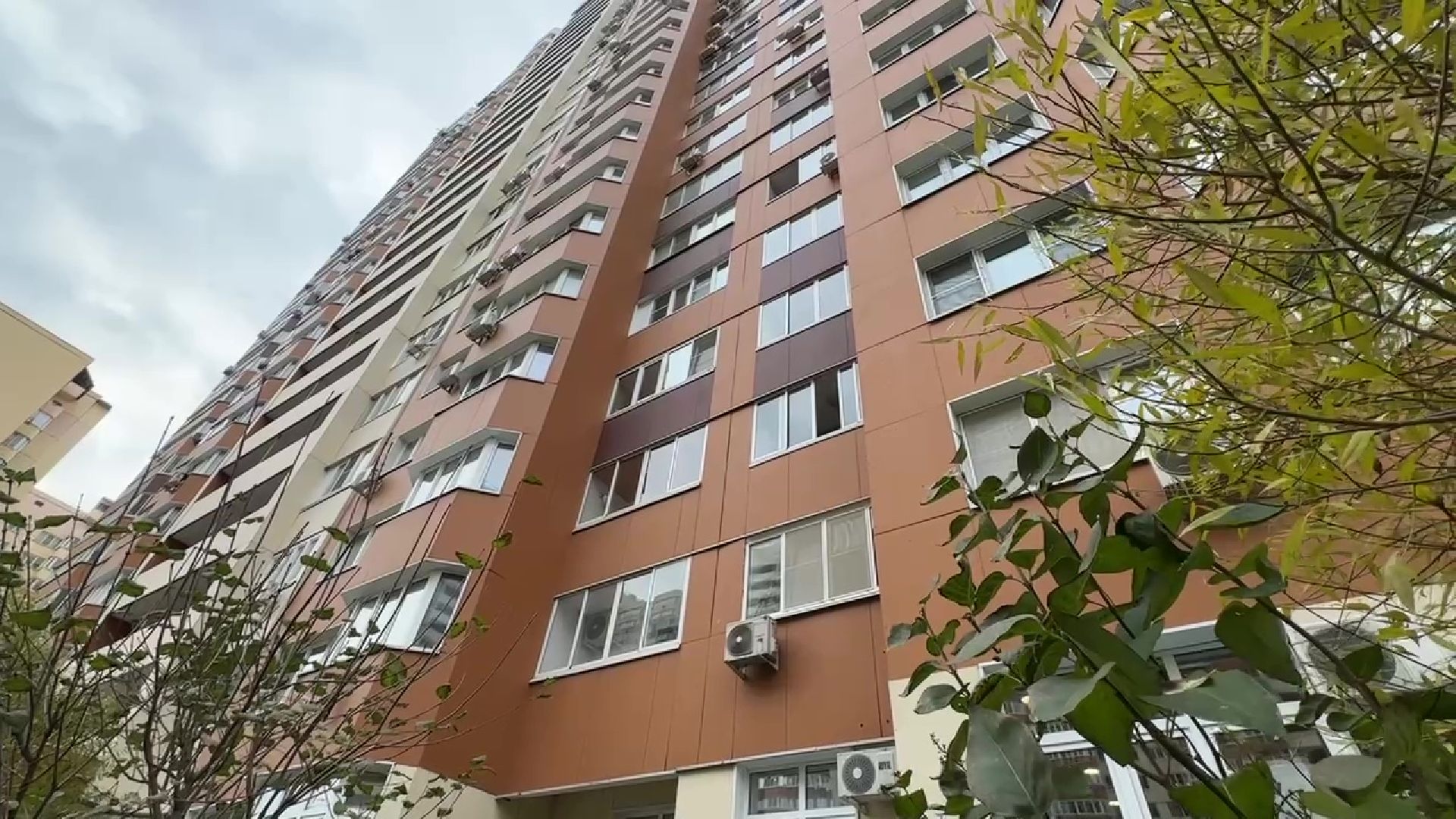 Реутов, Добродел, ремонт, отмостка дома,проседание грунта,