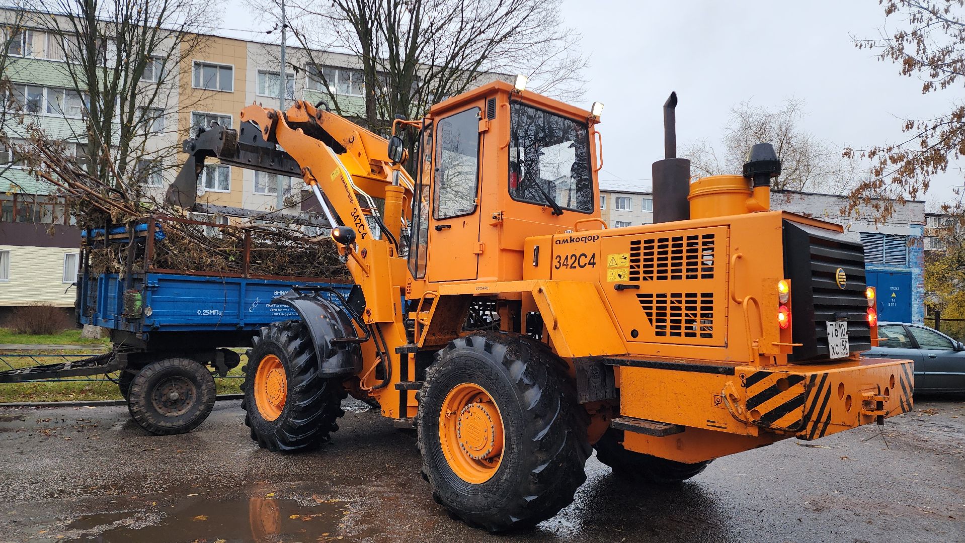 Бронницы, мбу благоустройство, Уборка листвы, Благоустройство улиц к зиме,Вертикалка, вертикальное видео,