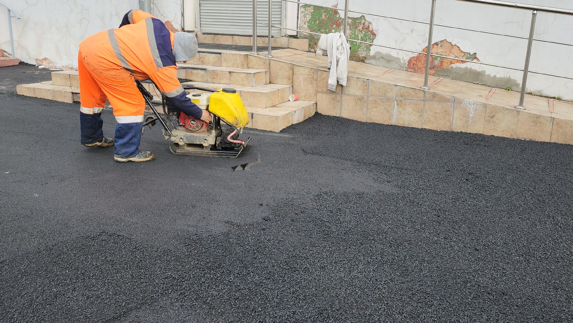 серпухов, подмосковье, благоустройство, укладка асфальта, проезд Мишина, вертикалки,