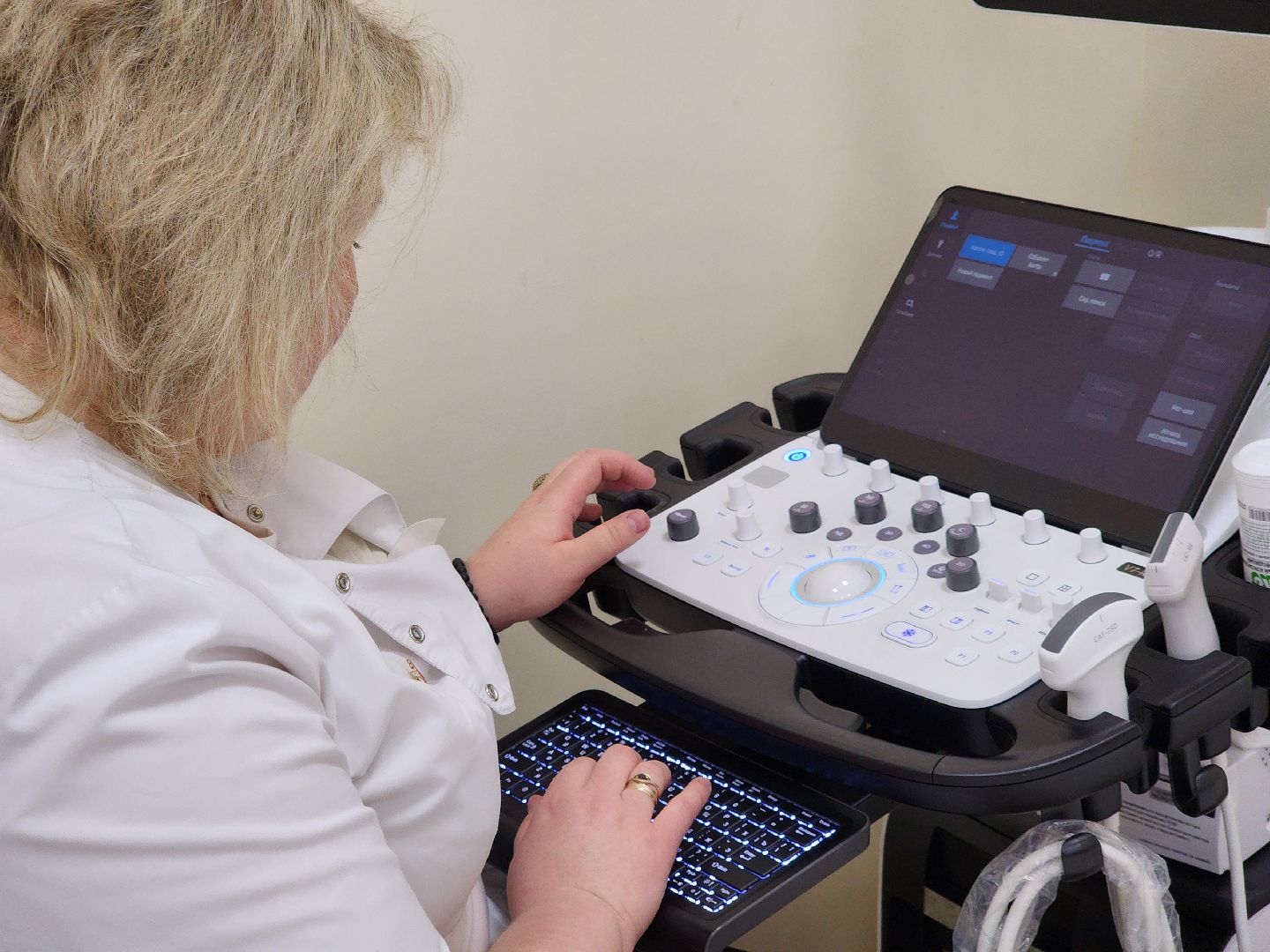 жители, общество, медецина, врач, народный доктор, конкурс врачей, народное голосование,