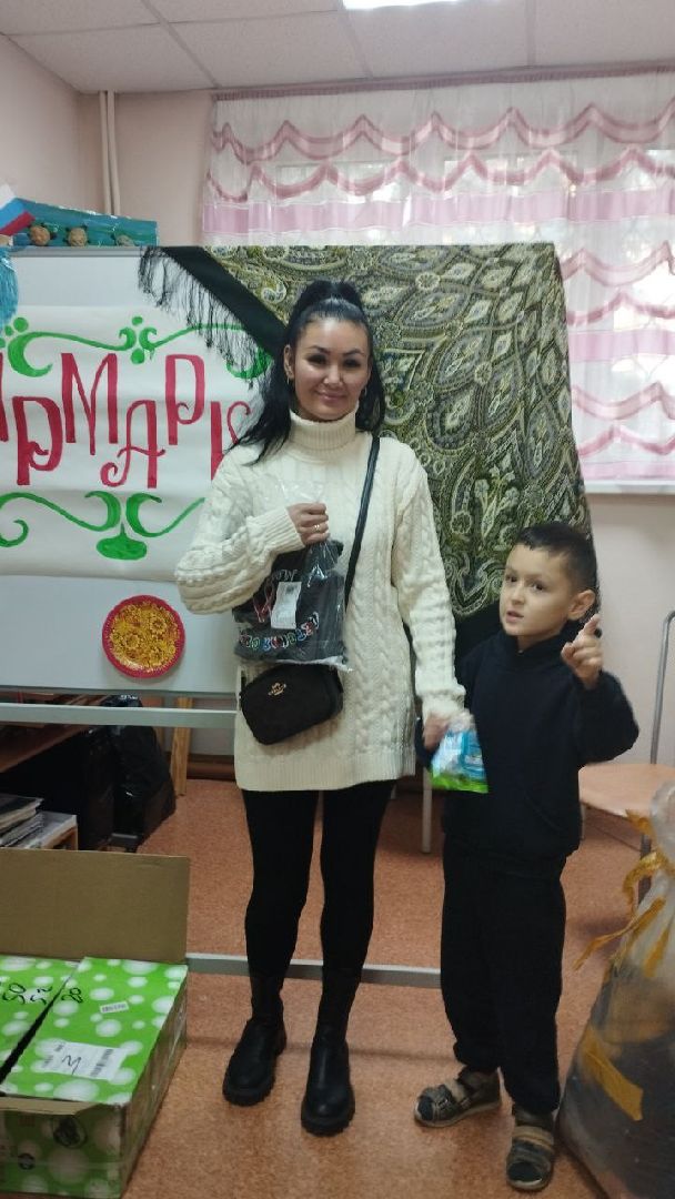 ивантеевка, благотворителньая акция, благотворительная ярмарка, центр социального обслуживания, дети, вещи, одежда, обувь,