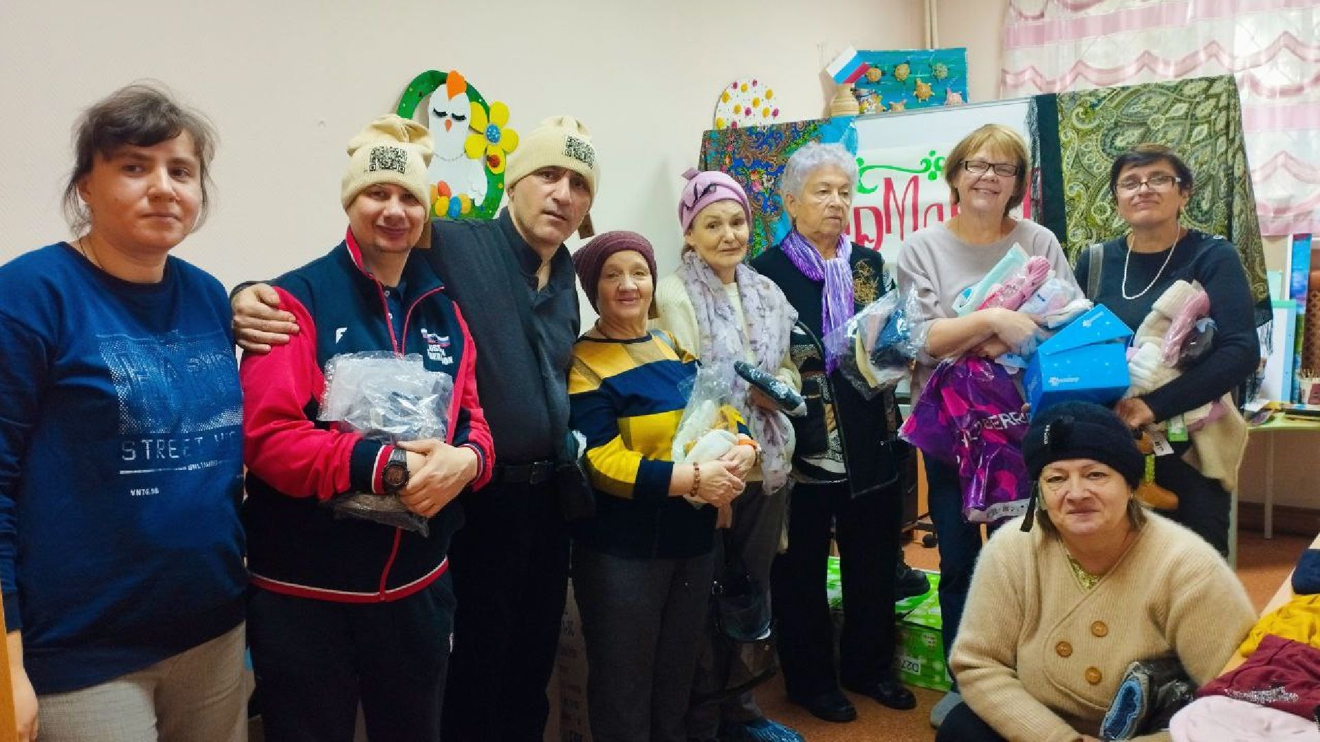 ивантеевка, благотворителньая акция, благотворительная ярмарка, центр социального обслуживания, дети, вещи, одежда, обувь,