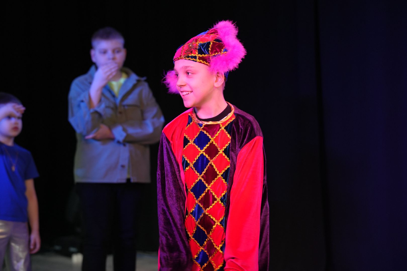 благотворительность, спектакль, Много детства, ДК