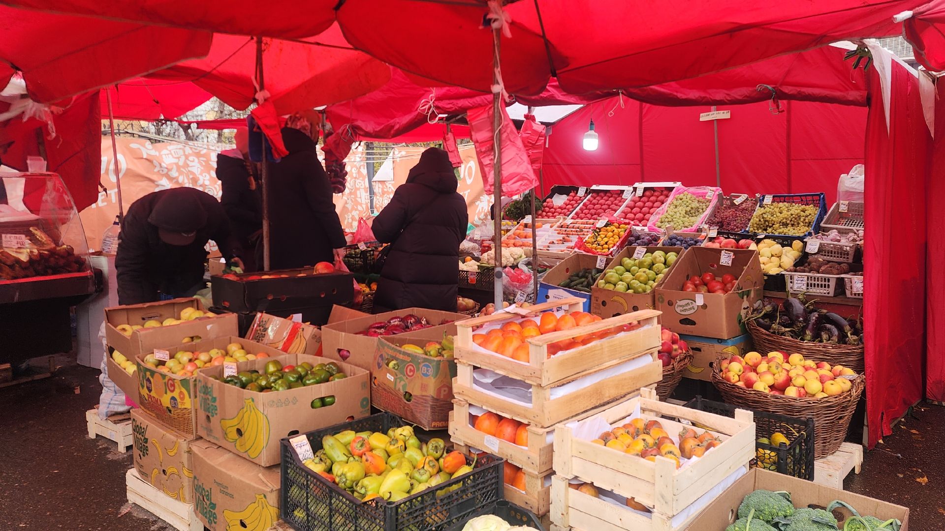 Звенигород, Экономика, Ярмарки,фермерская продукция,Вертикалка, Вертикальное видео, Снег, Первый снег,