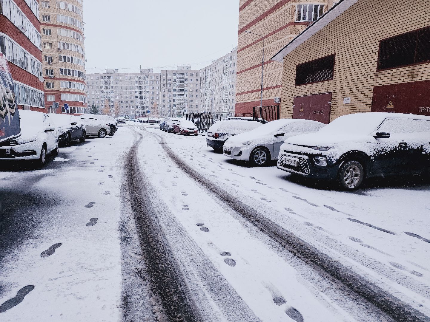 Егорьевск, снег, благоустройство, Подмосковье, первый снег, Московская область,Вертикалки, Вертикальное видео,ЖКХ, Снегопад, Коммунальщики,