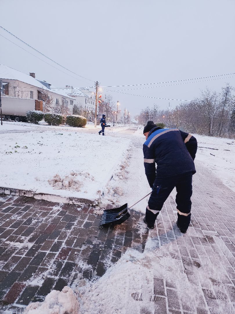 Егорьевск, снег, благоустройство, Подмосковье, первый снег, Московская область,Вертикалки, Вертикальное видео,ЖКХ, Снегопад, Коммунальщики,