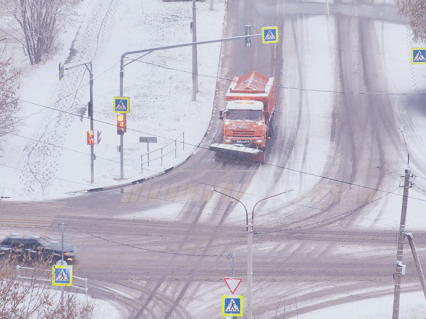 Егорьевск, снег, благоустройство, Подмосковье, первый снег, Московская область,Вертикалки, Вертикальное видео,ЖКХ, Снегопад, Коммунальщики,