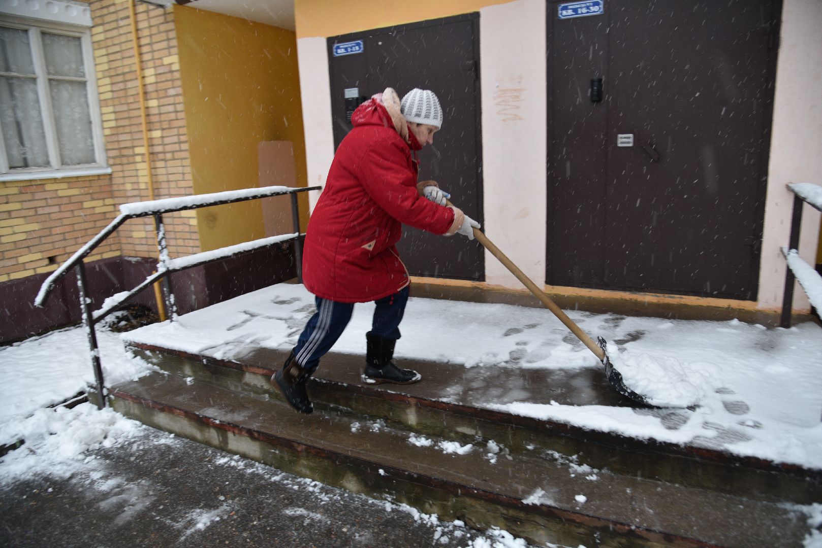 лотошино, жкх, уборка снега, первый снег, благоустройство, вертикалки,