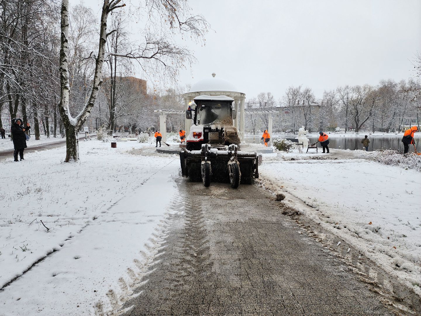раменское, жкх, первый снег, уборка улиц города, вертикалки