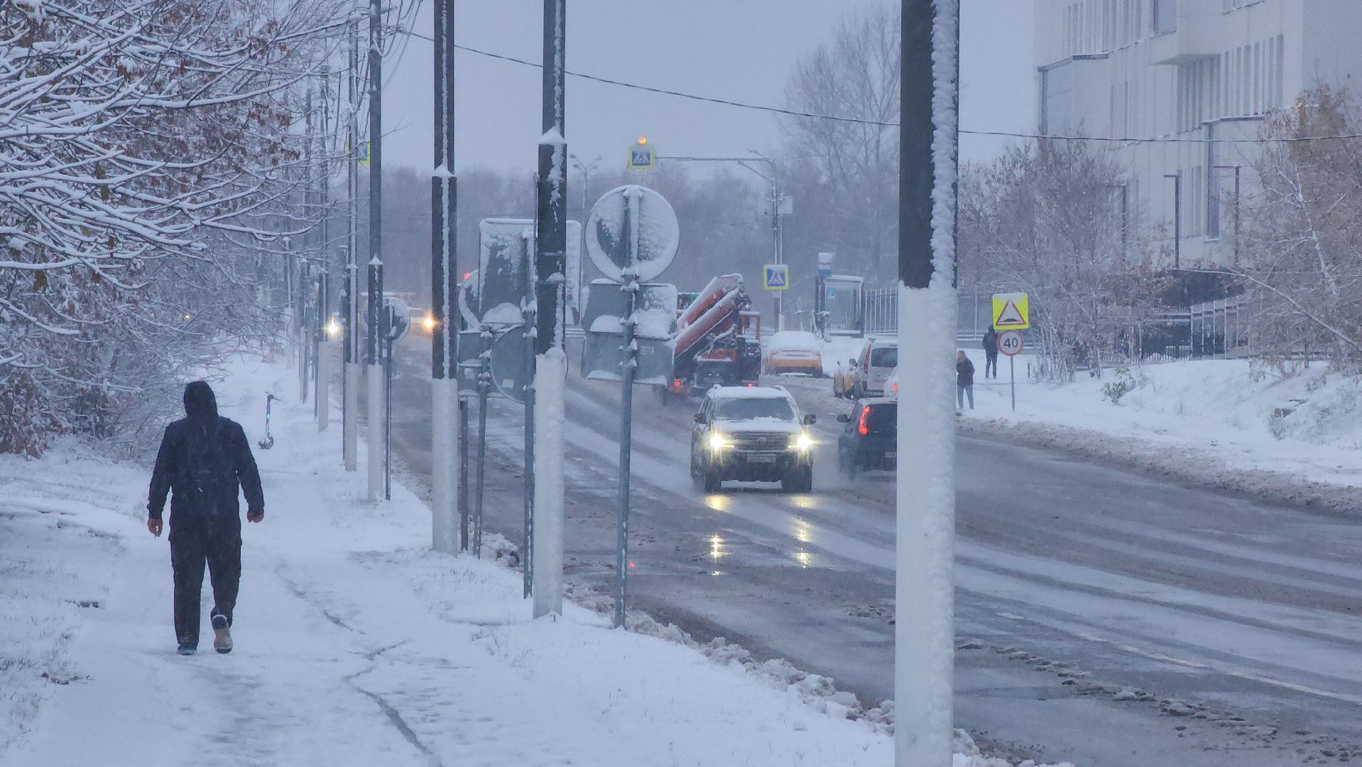 долгопрудный, коммунальщики, уборка снега, трактор, вертикалка,