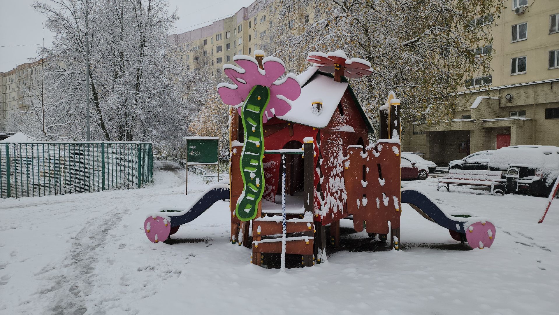 красногорск, снегопад, вертикалка, вертикальное видео, коммунальщики,ЖКХ, снегопад