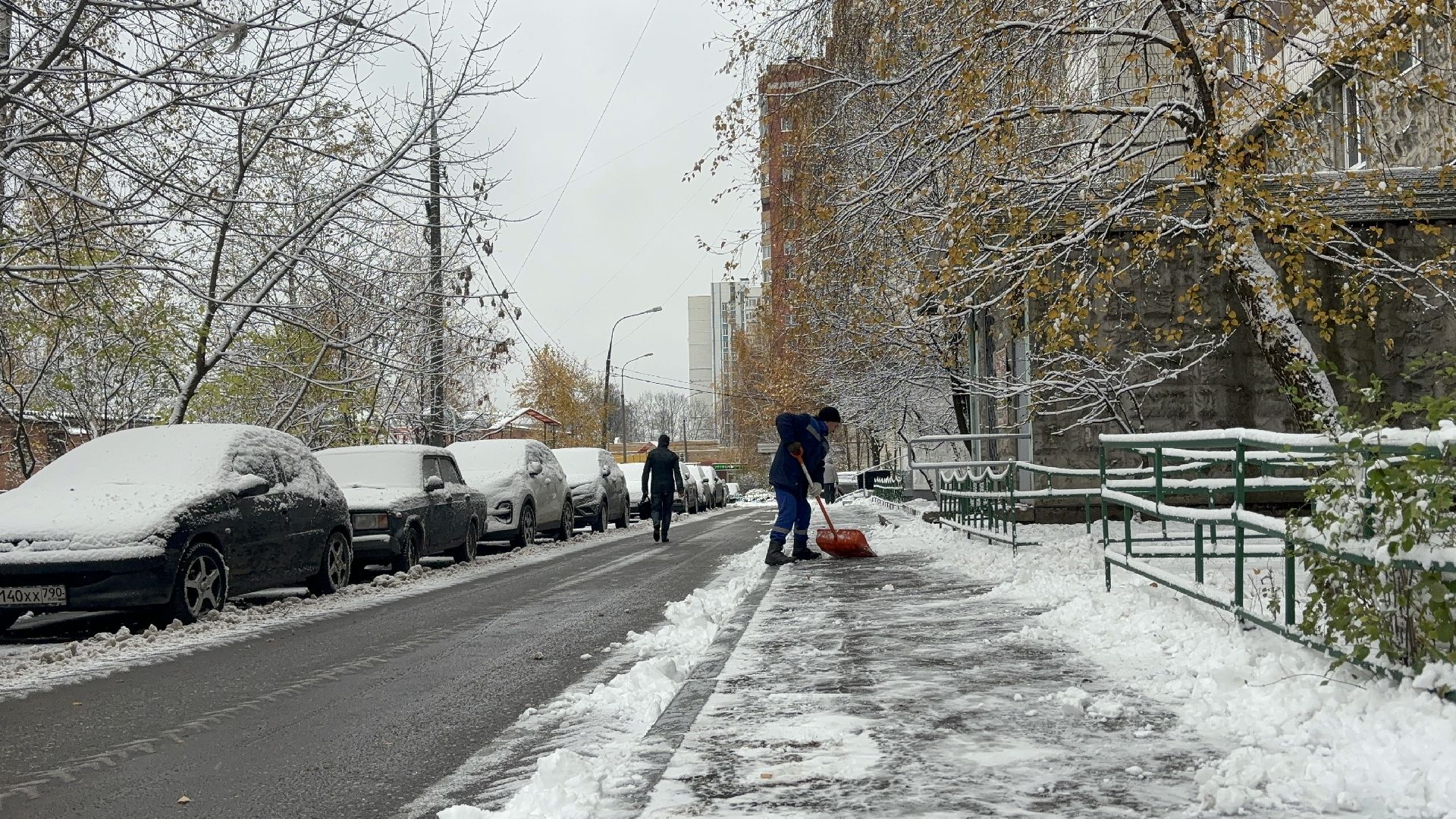 первый снег, снегопад, кучино, коммунальщики, вертикалки,