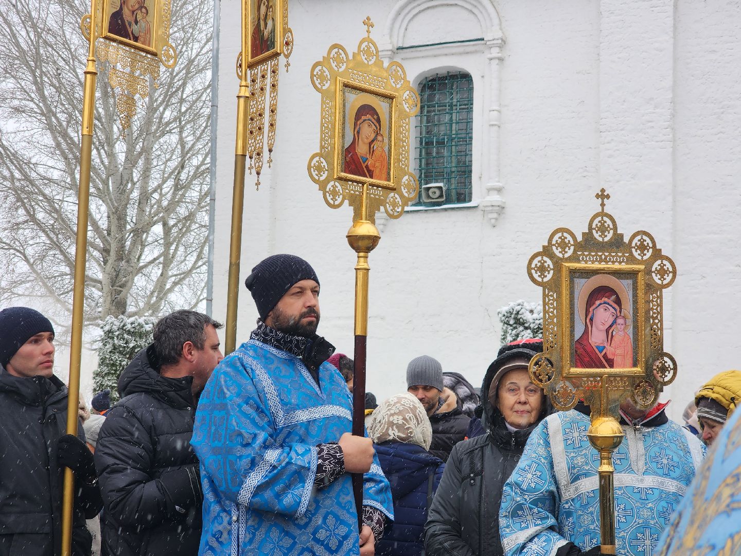 Коломна, день народного единства, казанская икона божией матери, крестный ход, вертикалка,