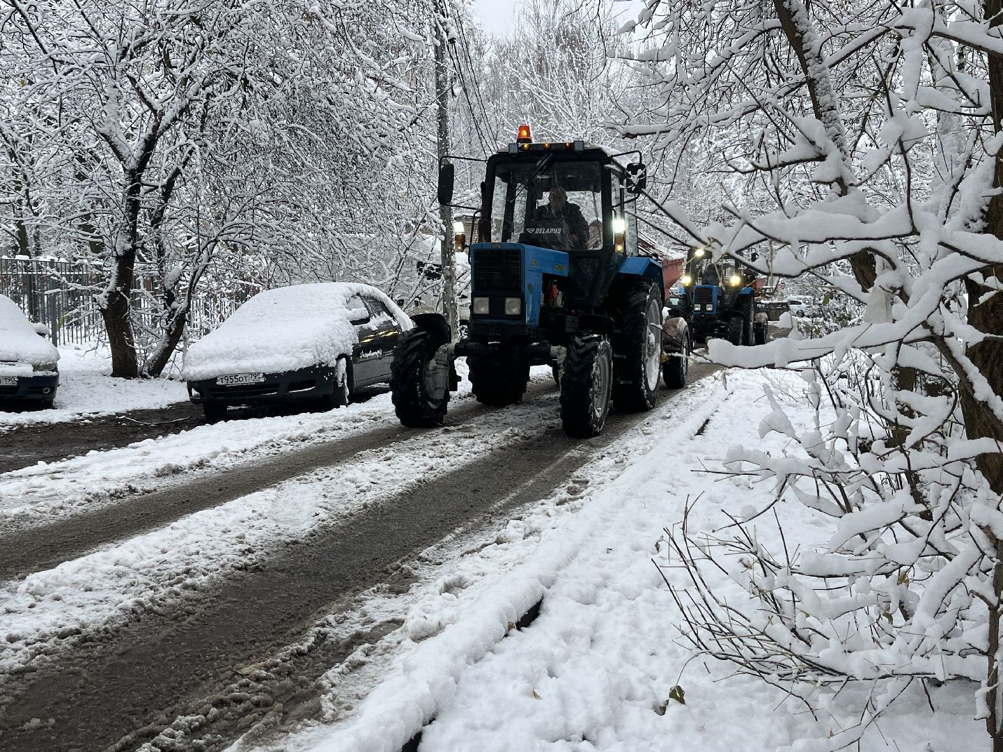 снегопад, жкх, уборка дворов, коммунальная служба, наро-фоминск, наро-фоминский городской округ,вертикалка, Вертикальное видео, Первый снег, Снегопад,
