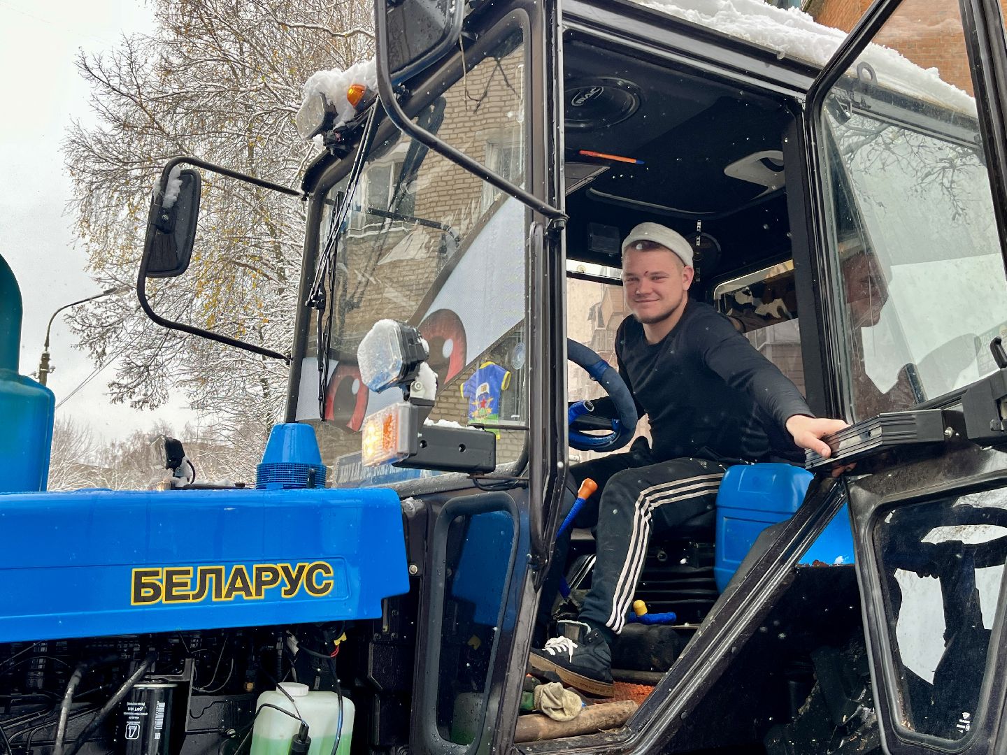 снегопад, жкх, уборка дворов, коммунальная служба, наро-фоминск, наро-фоминский городской округ,вертикалка, Вертикальное видео, Первый снег, Снегопад,