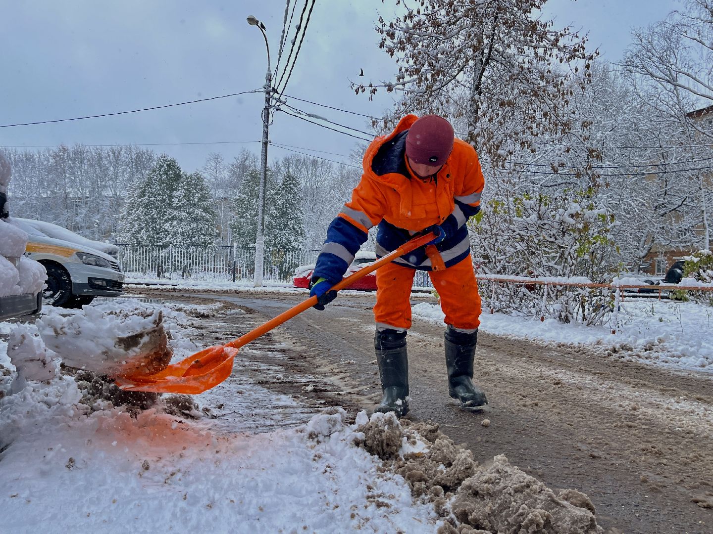 снегопад, жкх, уборка дворов, коммунальная служба, наро-фоминск, наро-фоминский городской округ,вертикалка, Вертикальное видео, Первый снег, Снегопад,