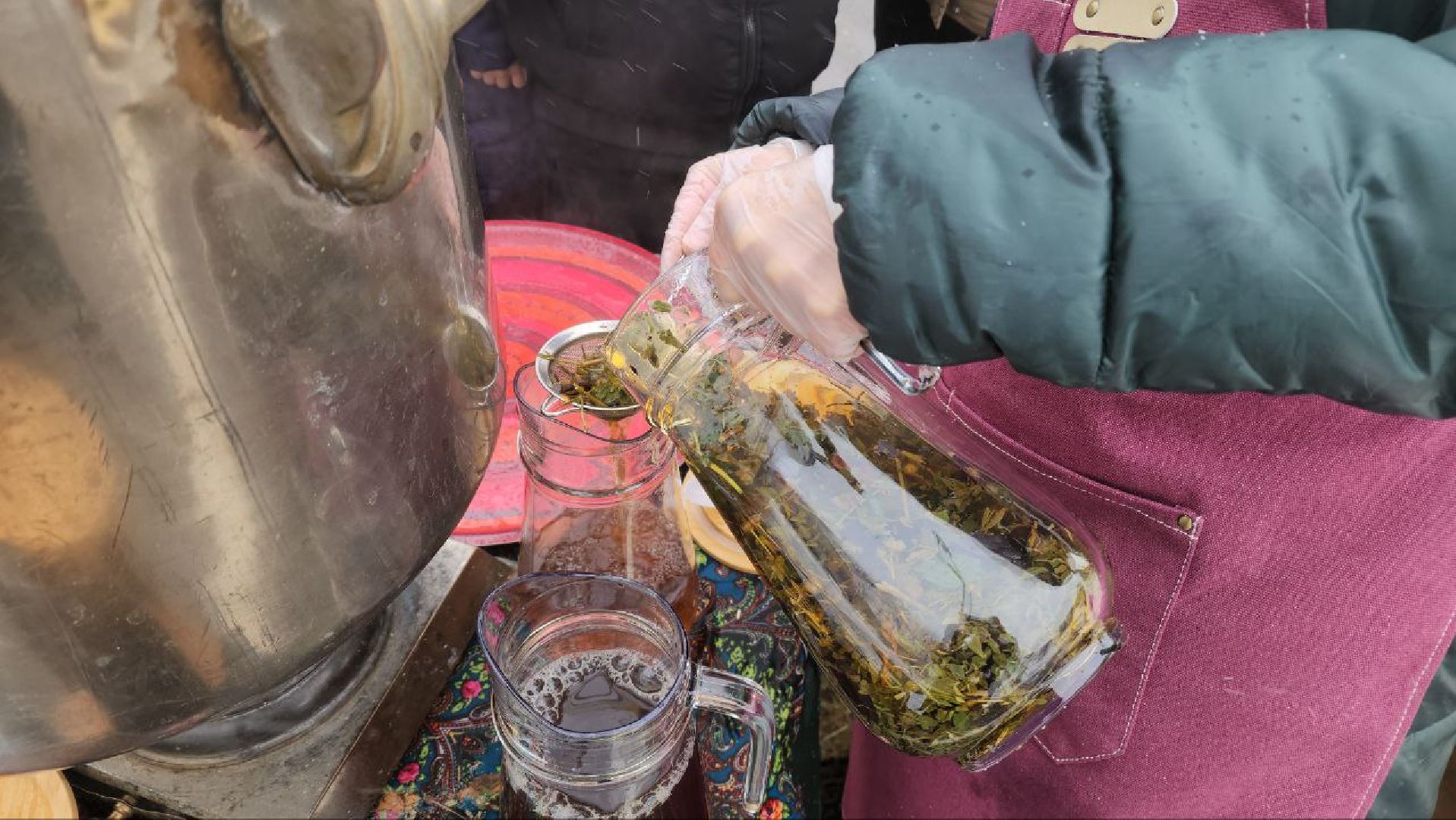 Реутов, день народно единства, Праздник в парке, вертикалки, Чаепитие, Чай из самовара, Баранки,