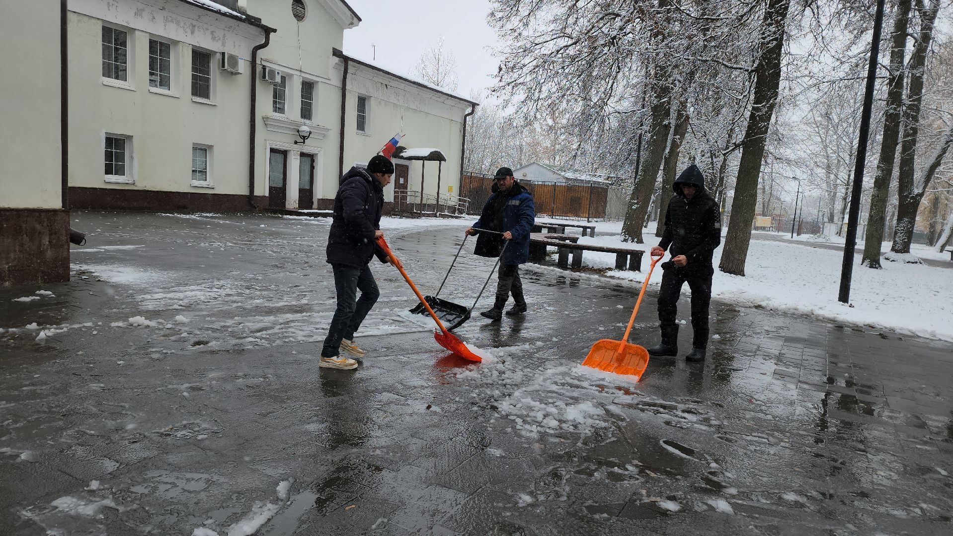 серпухов, подмосковье, уборка снега, благоустройство, вертикалка,