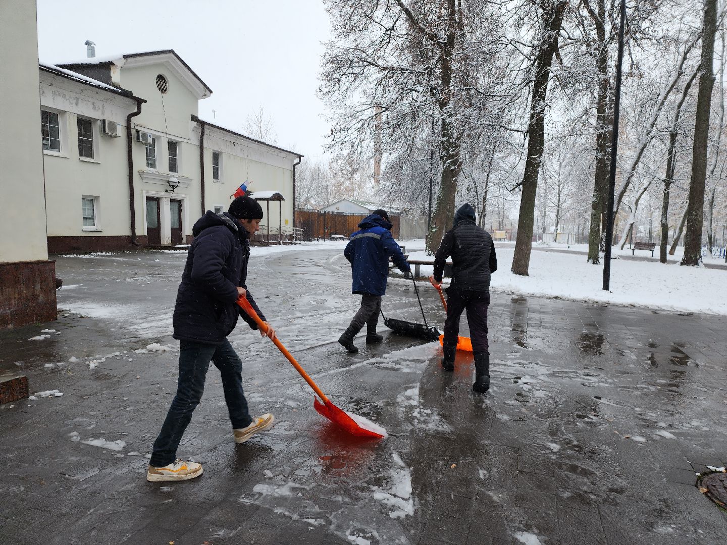 серпухов, подмосковье, уборка снега, благоустройство, вертикалка,