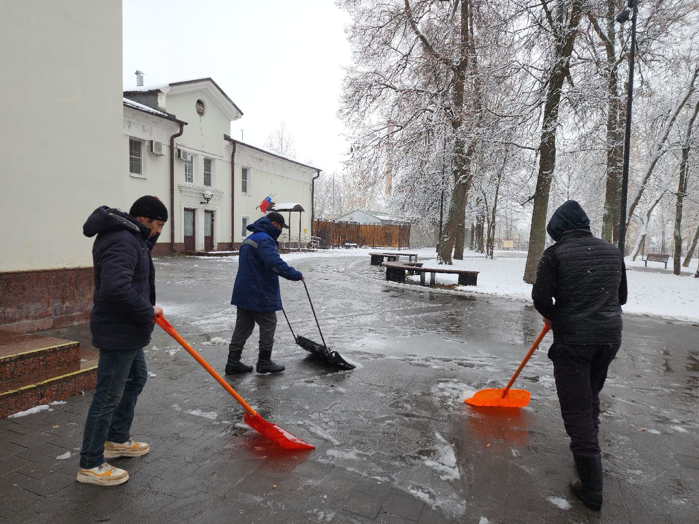 серпухов, подмосковье, уборка снега, благоустройство, вертикалка,