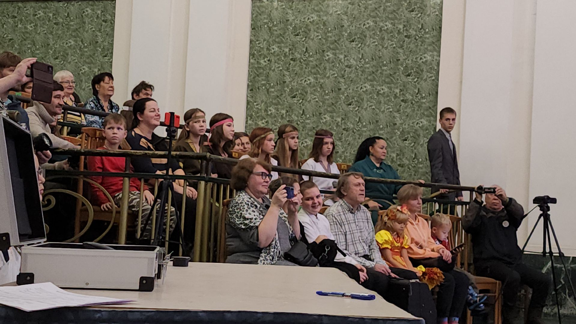 серпухов, подмосковье, парк имени олега степанова, парки подмосковья, день народного единства, вертикалка,