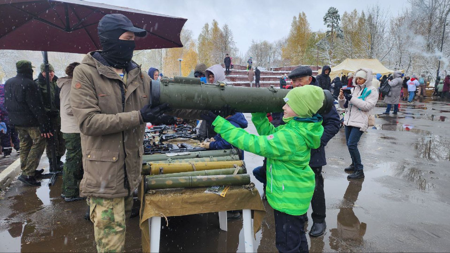 Реутов, день народного единства, Праздник, вертикалки, праздник в парке, мастер-класс, СВО, гуманитарная помощь, дроны,