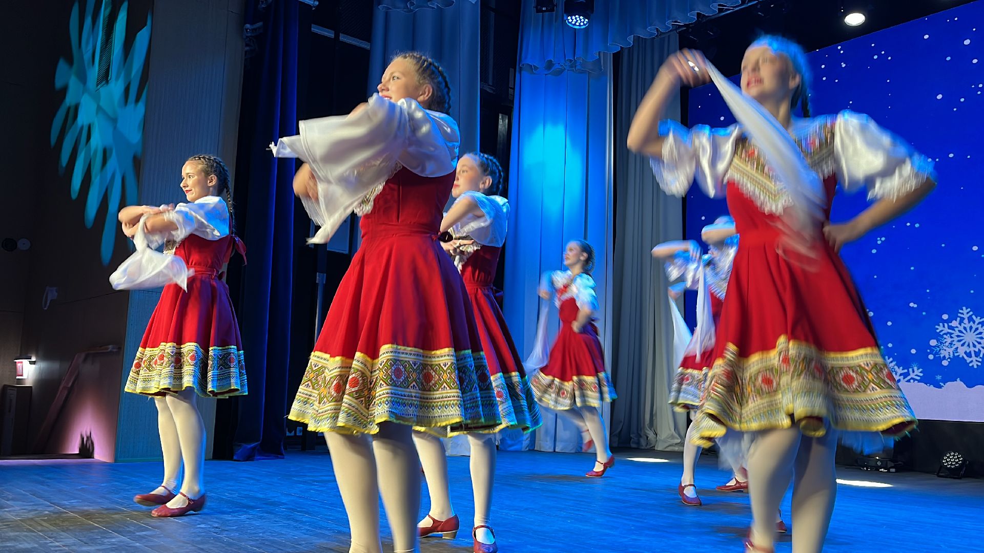 волоколамск, день народно единства, Родники, гала-концерт,